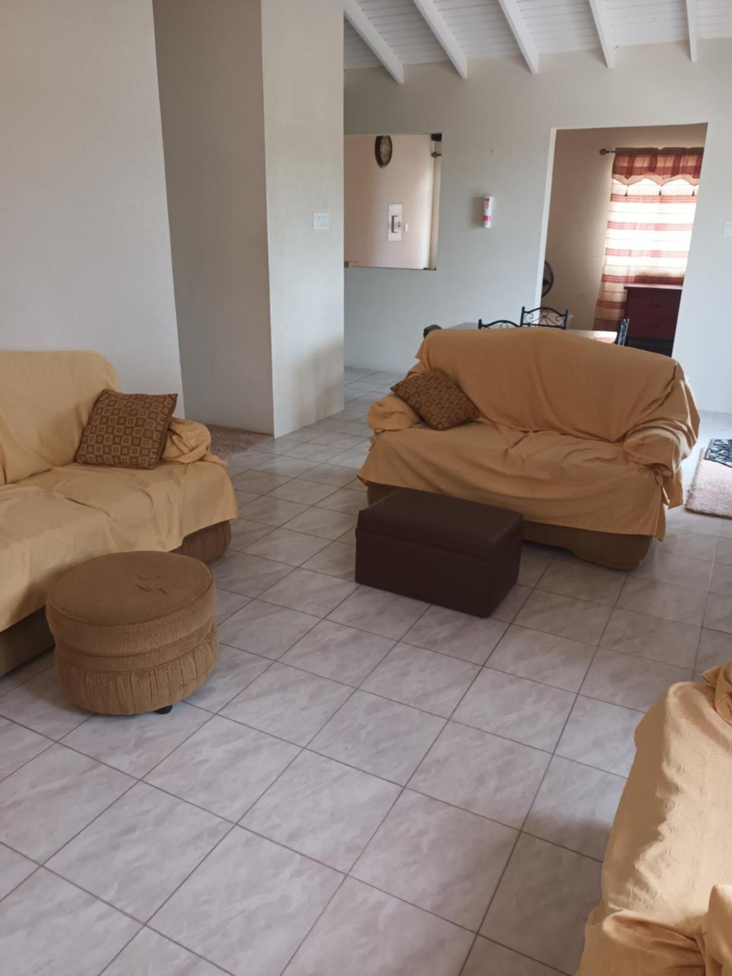 Super Breezy Cozynook ! Hotell Bridgetown Exteriör bild